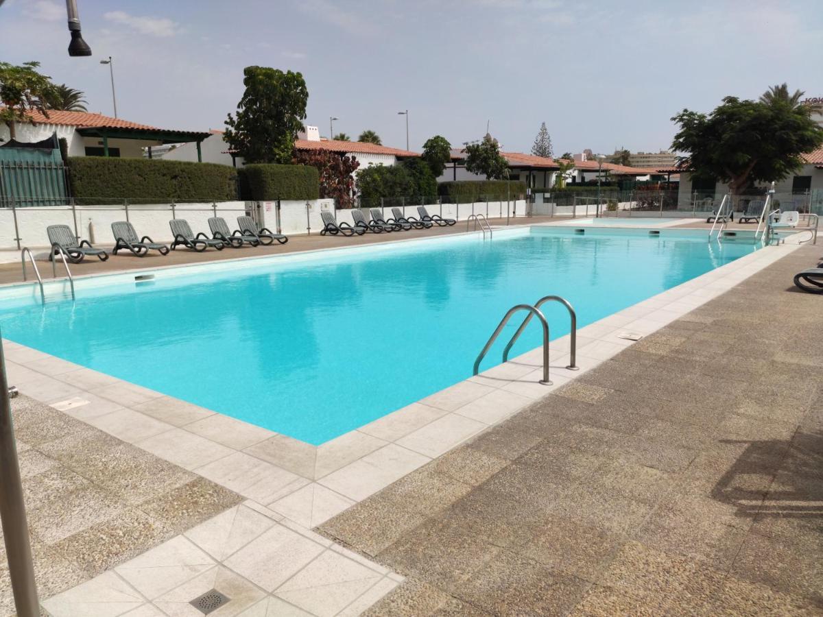 Bungalow With Private Garden Nex To Yumbo Center Villa Maspalomas  Buitenkant foto